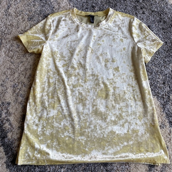 Forever 21 Tops - Forever 21 Crushed Velvet Tee